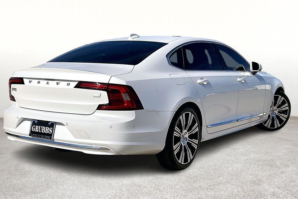 2023 Volvo S90 Recharge Plug-In Hybrid Ultimate