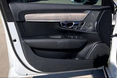 2023 Volvo S90 Recharge Plug-In Hybrid Ultimate