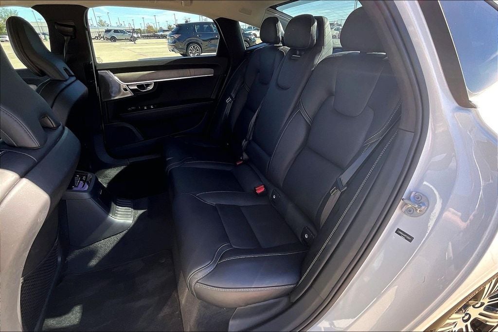 2023 Volvo S90 Recharge Plug-In Hybrid Ultimate