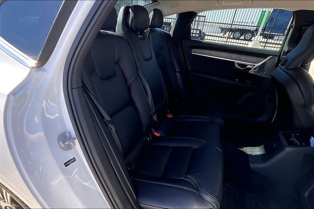 2023 Volvo S90 Recharge Plug-In Hybrid Ultimate