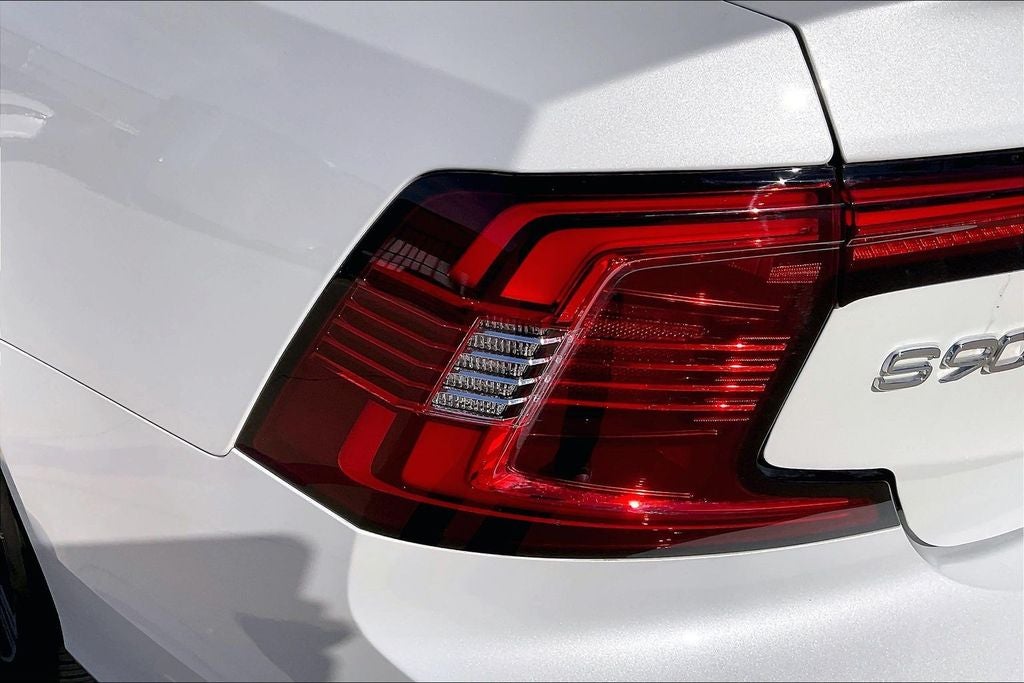 2023 Volvo S90 Recharge Plug-In Hybrid Ultimate