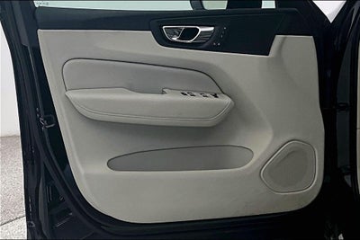 2018 Volvo XC60 T5 Momentum