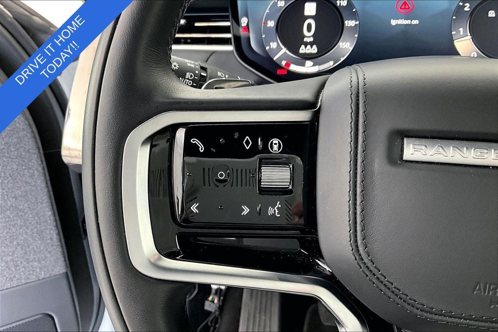 2025 Land Rover Range Rover Sport SE