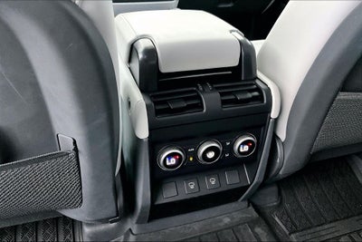 2025 Land Rover Defender 110 S