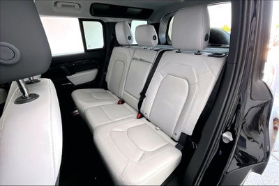2025 Land Rover Defender 110 S