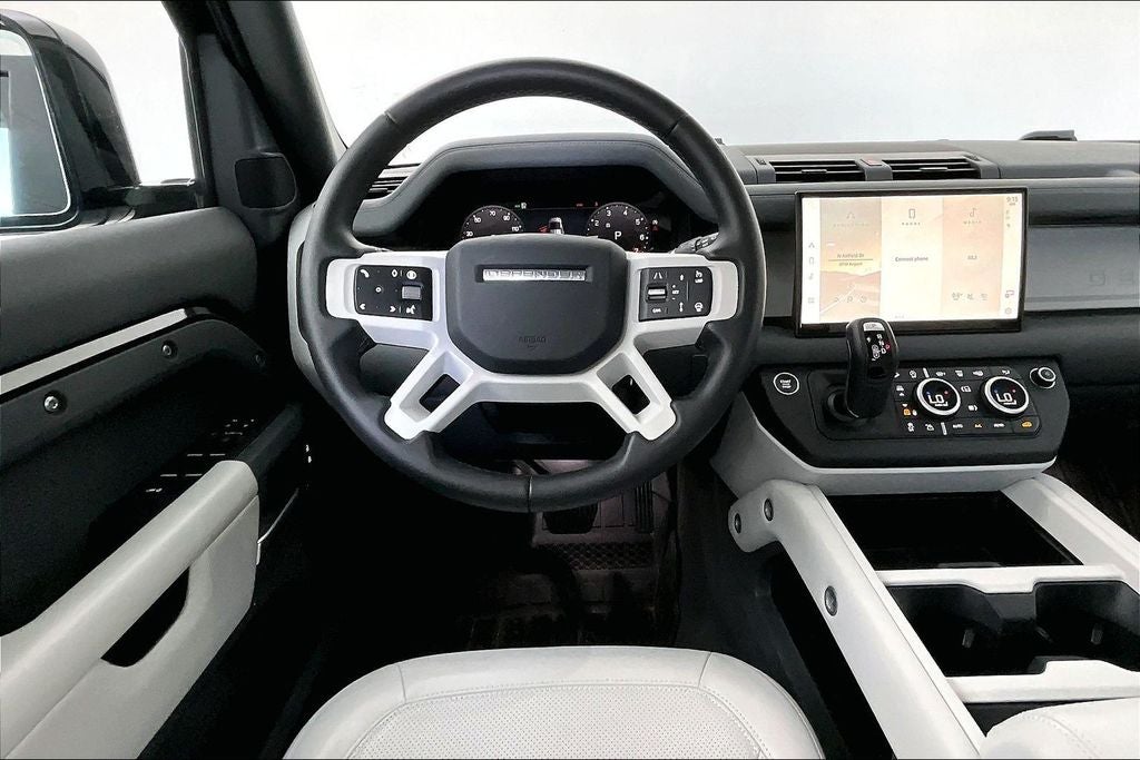 2025 Land Rover Defender 110 S
