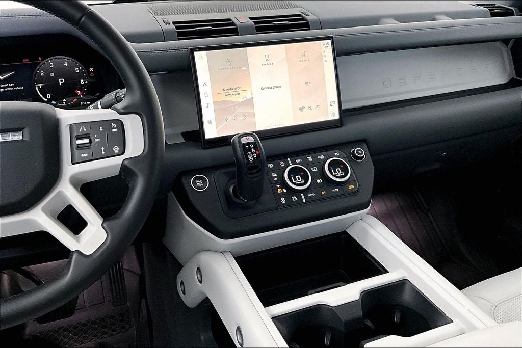 2025 Land Rover Defender 110 S
