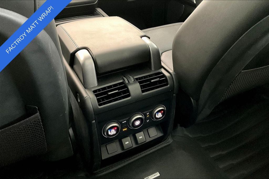 2023 Land Rover Defender 90 V8