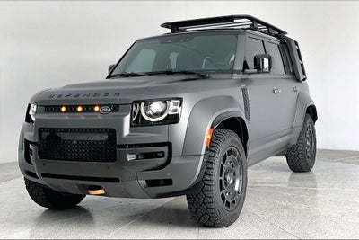 2025 Land Rover Defender 110 OCTA