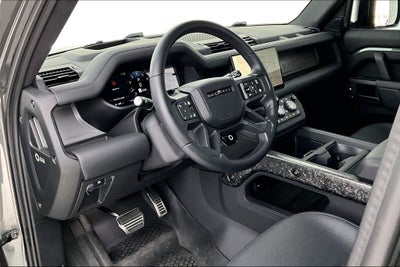2025 Land Rover Defender 110 OCTA