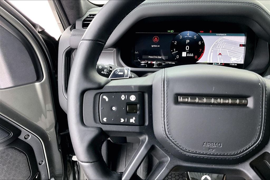 2025 Land Rover Defender 110 OCTA