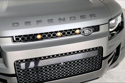 2025 Land Rover Defender 110 OCTA