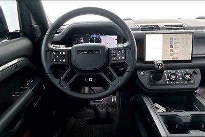 2025 Land Rover Defender 110 OCTA
