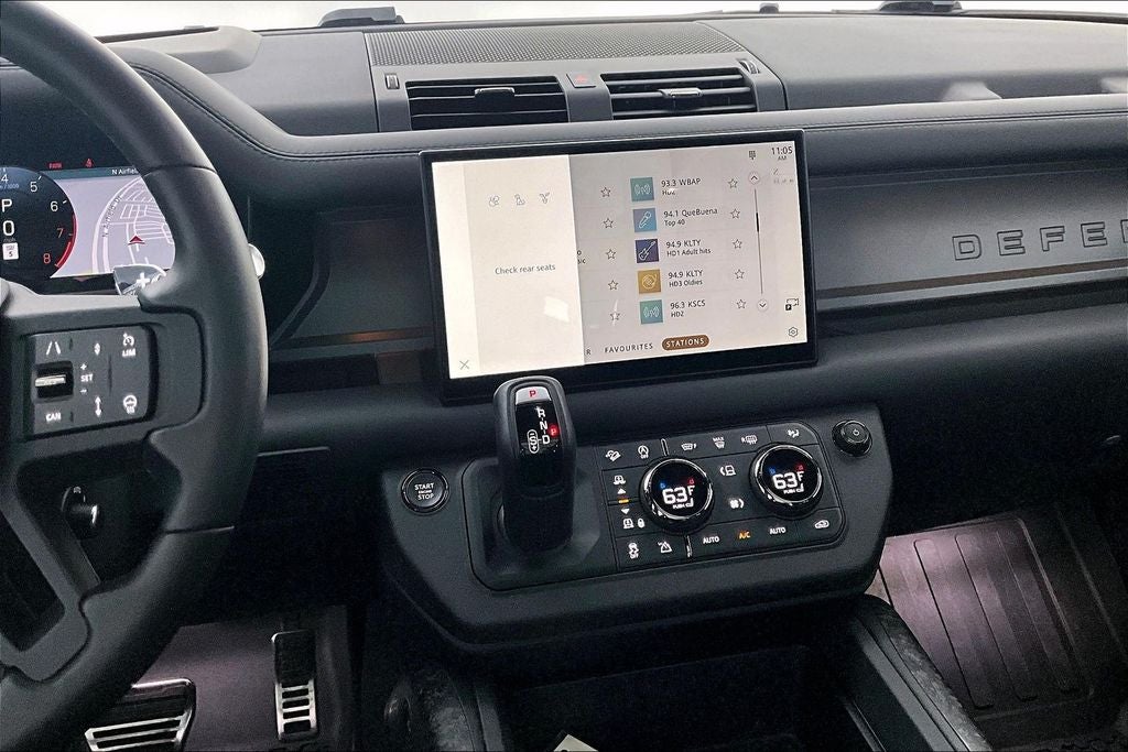 2025 Land Rover Defender 110 OCTA