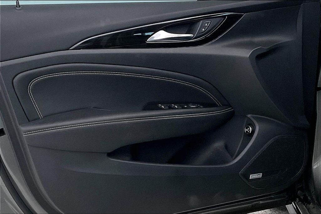 2018 Buick Regal TourX Essence