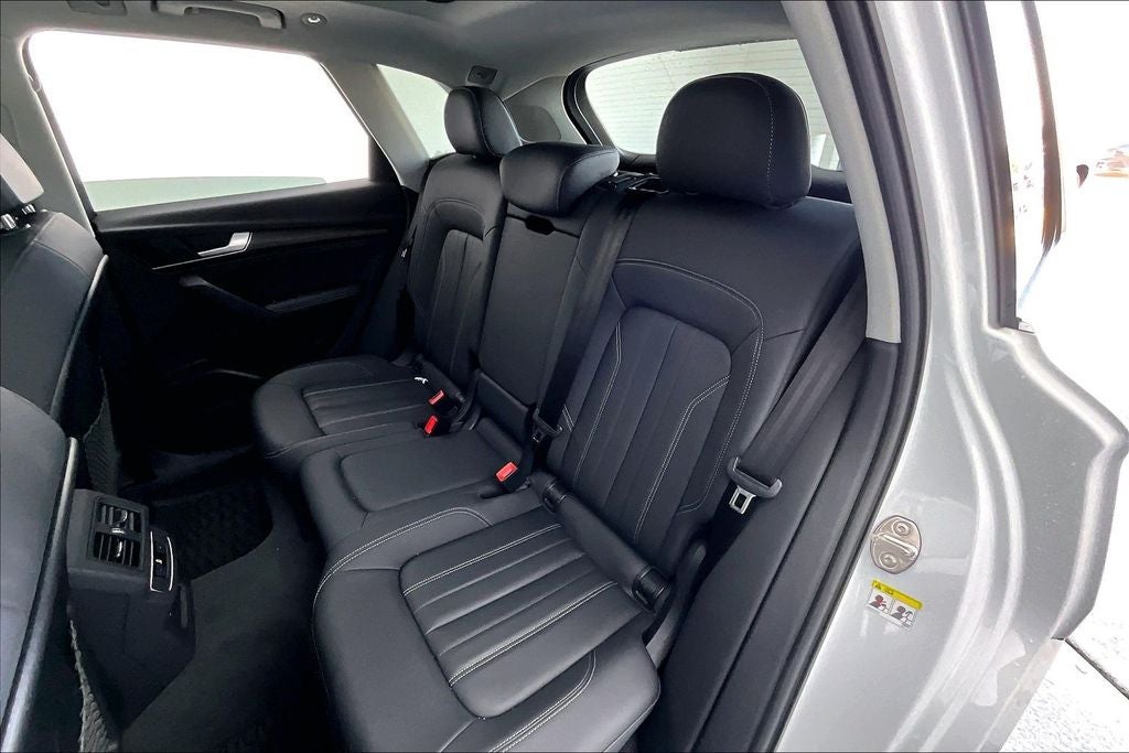 2022 Audi Q5 45 S line Premium quattro