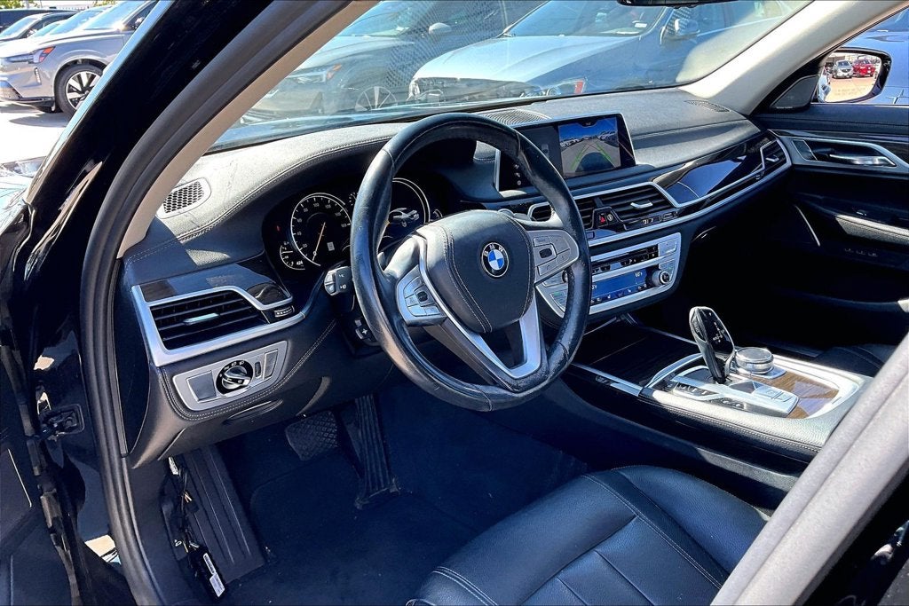 2019 BMW 7 Series 740i