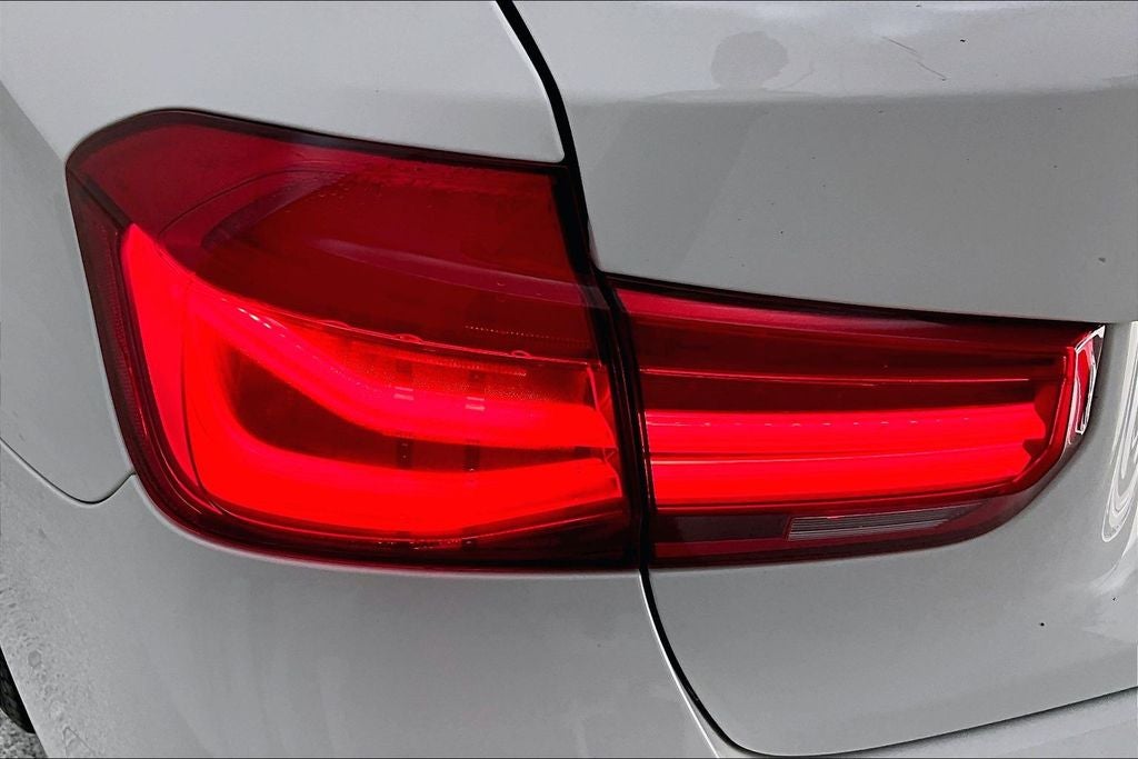 2018 BMW 3 Series 320i