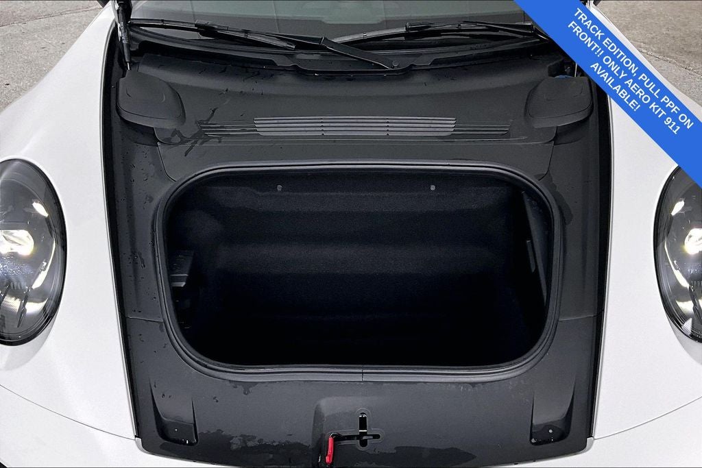 2025 Porsche 911 Carrera