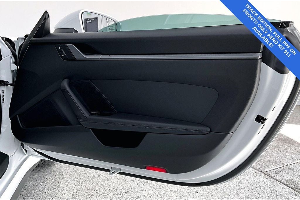 2025 Porsche 911 Carrera