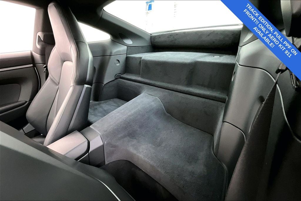 2025 Porsche 911 Carrera