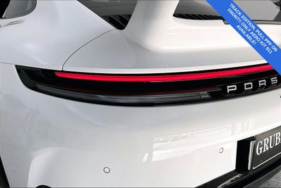 2025 Porsche 911 Carrera