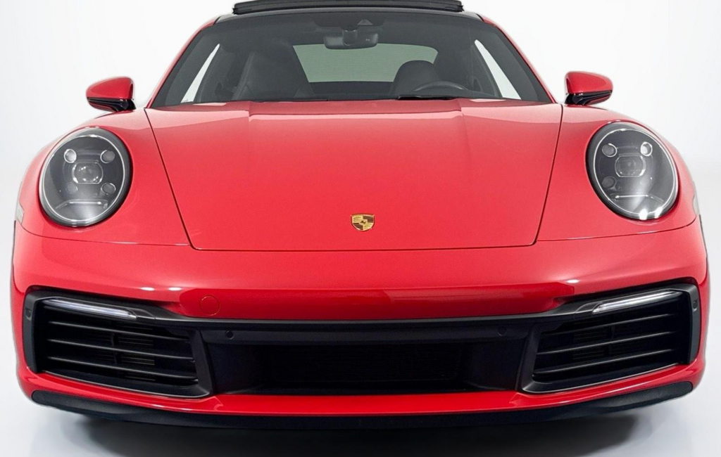 2020 Porsche 911 Carrera