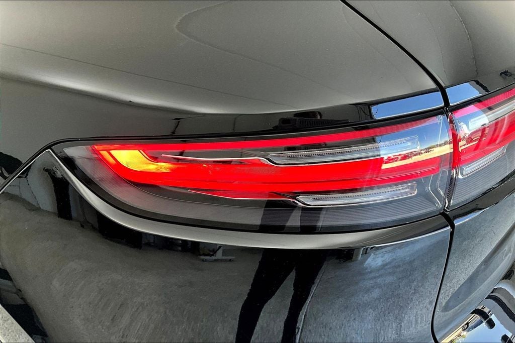 2022 Porsche Cayenne Base