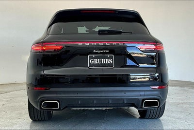 2022 Porsche Cayenne Base