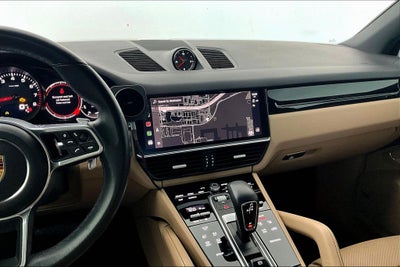 2022 Porsche Cayenne Base