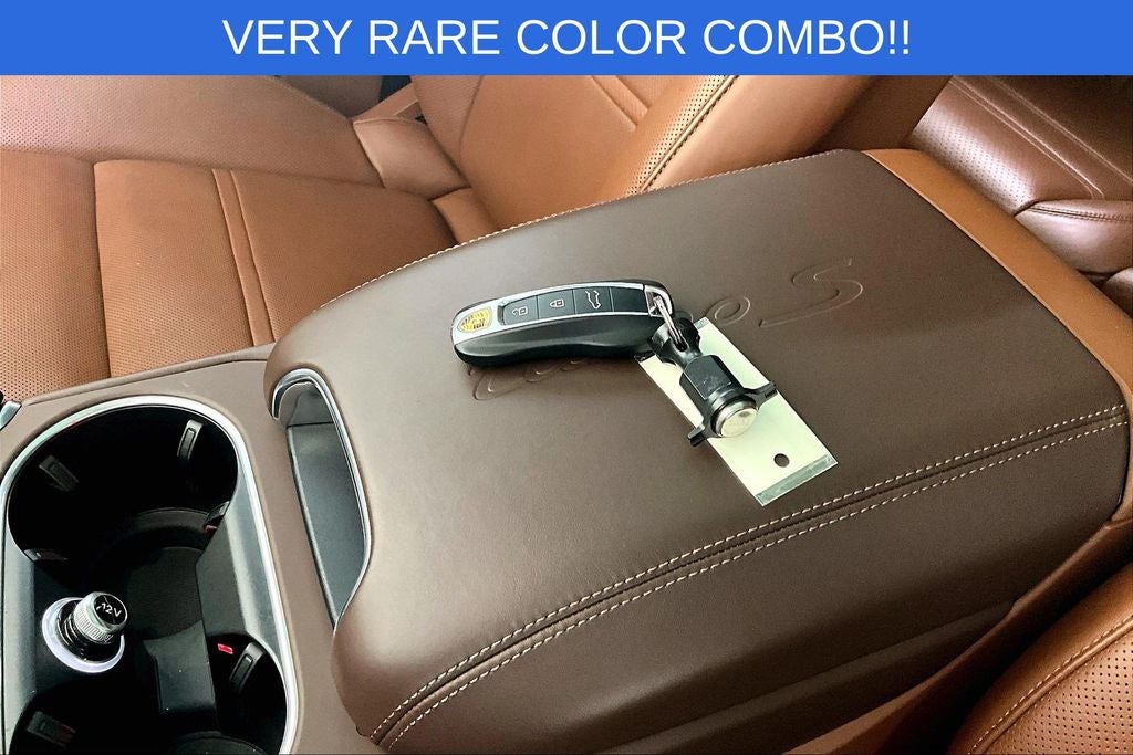 2022 Porsche Cayenne E-Hybrid Turbo S