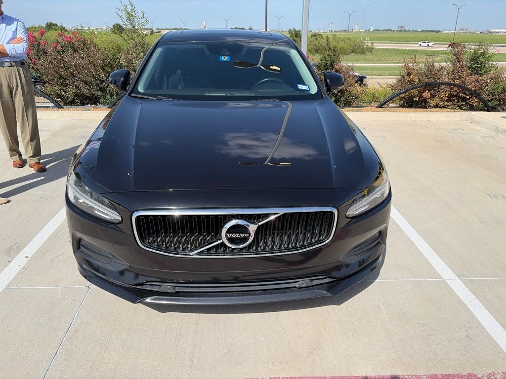 2017 Volvo S90 T5 Momentum