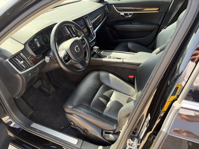2017 Volvo S90 T5 Momentum