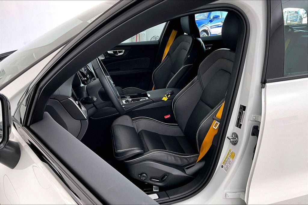 2024 Volvo V60 Recharge Plug-In Hybrid T8 Polestar