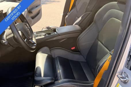 2025 Volvo V60 T8 Polestar