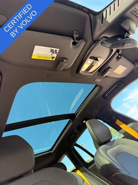 2025 Volvo V60 T8 Polestar