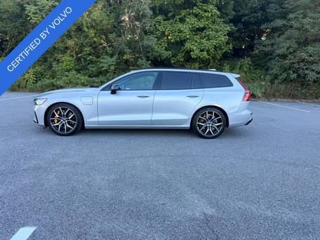 2025 Volvo V60 T8 Polestar