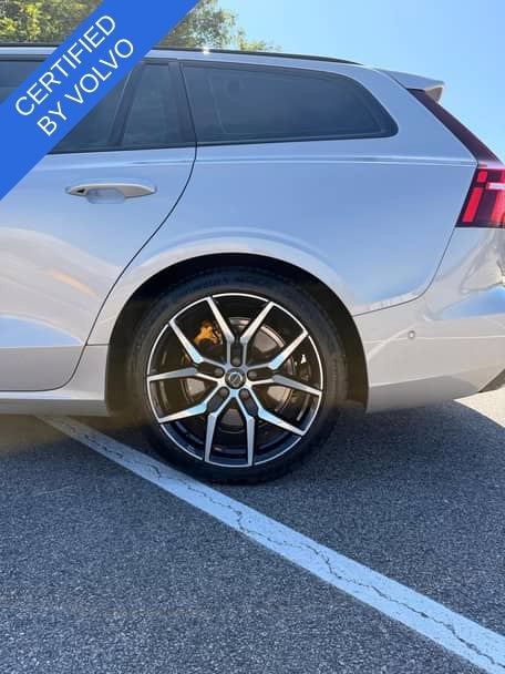 2025 Volvo V60 T8 Polestar