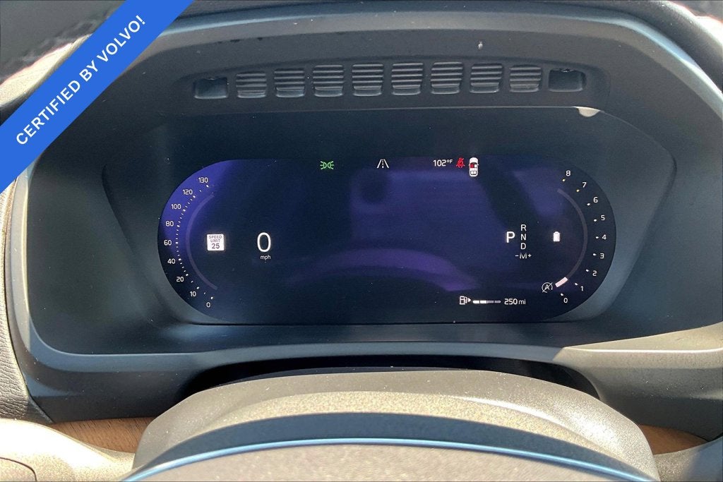2023 Volvo XC90 B6 Plus 6-Seater