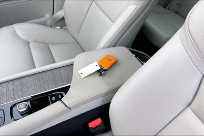 2023 Volvo XC90 B6 Plus 6-Seater