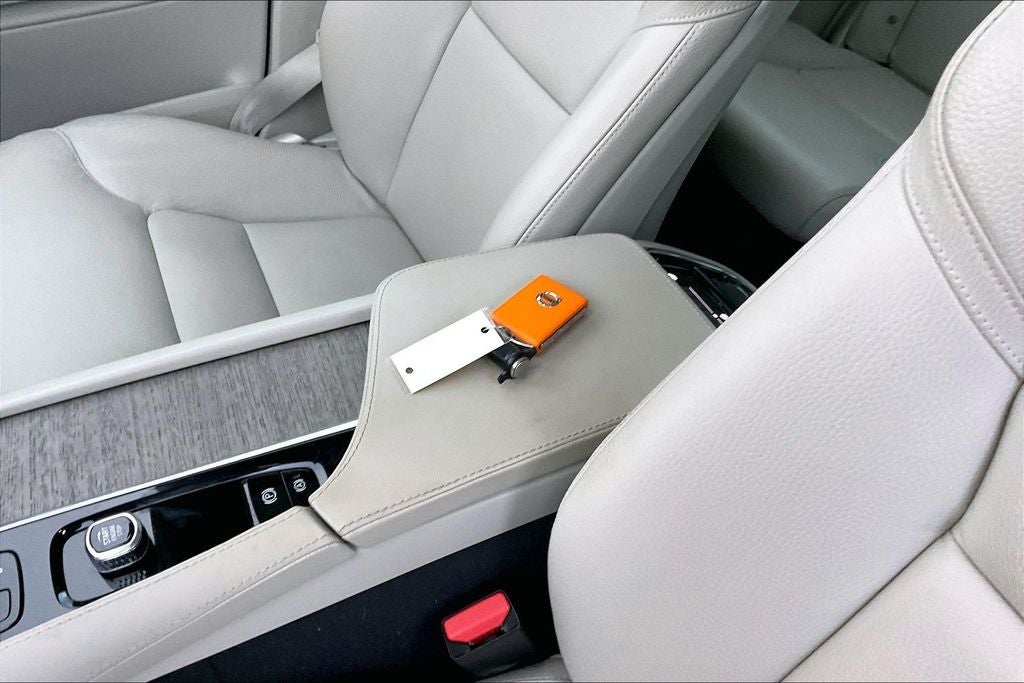 2023 Volvo XC90 B6 Plus 6-Seater