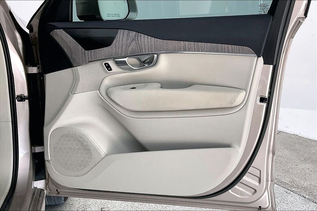 2023 Volvo XC90 B6 Plus 6-Seater