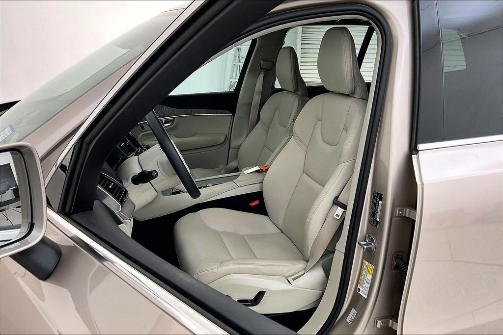 2023 Volvo XC90 B6 Plus 6-Seater