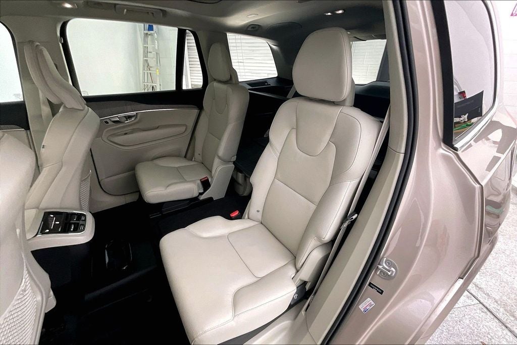 2023 Volvo XC90 B6 Plus 6-Seater