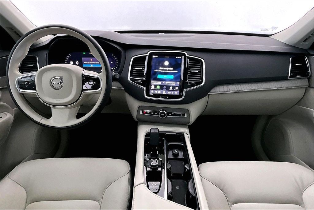 2025 Volvo XC90 B6 Plus 6-Seater