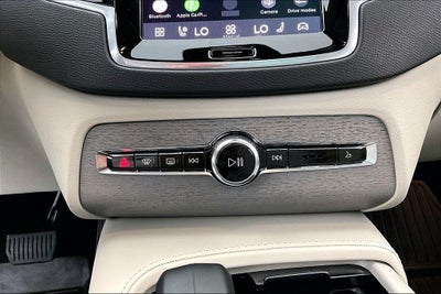 2025 Volvo XC90 B6 Plus 6-Seater