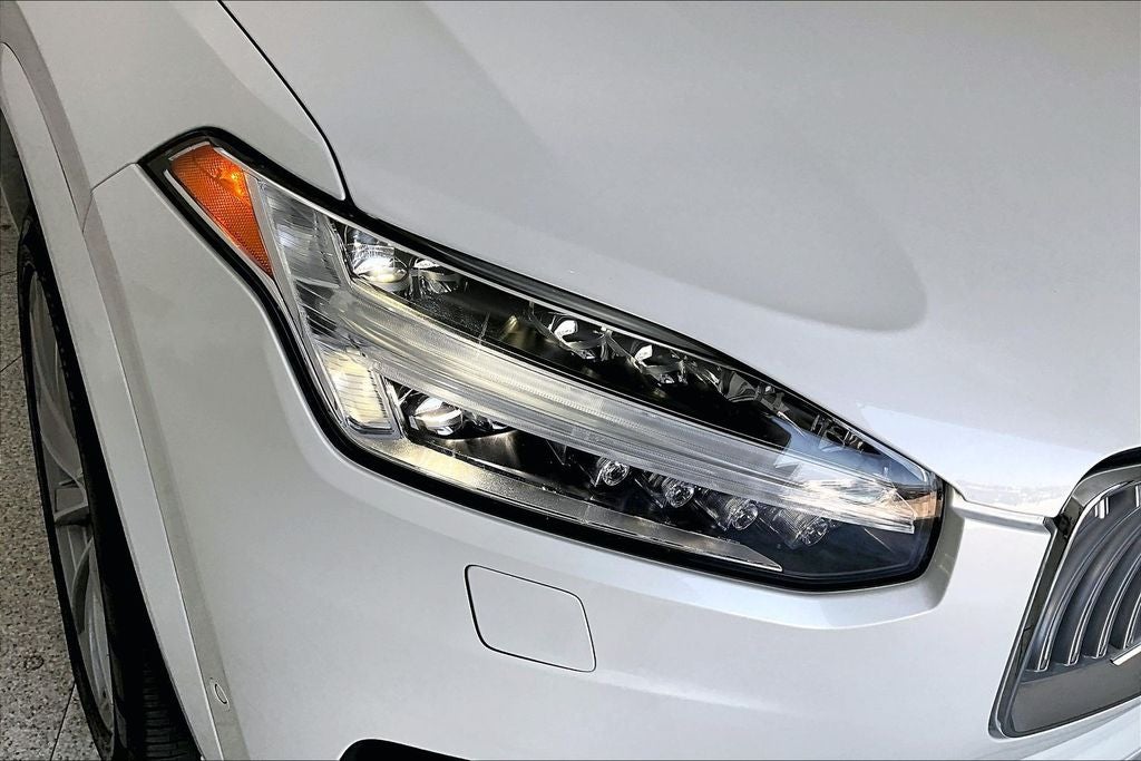 2025 Volvo XC90 B6 Plus 6-Seater