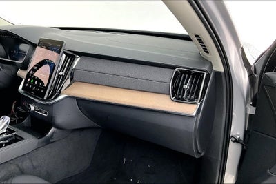 2025 Volvo XC90 B6 Plus 7-Seater 2025.5