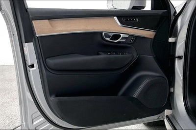 2025 Volvo XC90 B6 Plus 7-Seater 2025.5