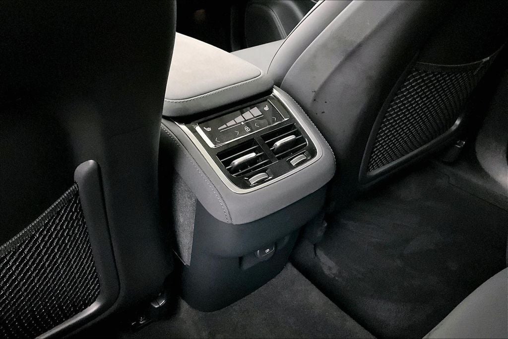 2025 Volvo XC90 B6 Plus 7-Seater 2025.5